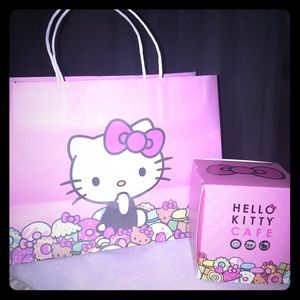 Hello Kitty Cafe Box and Hello Kitty Cafe Bag